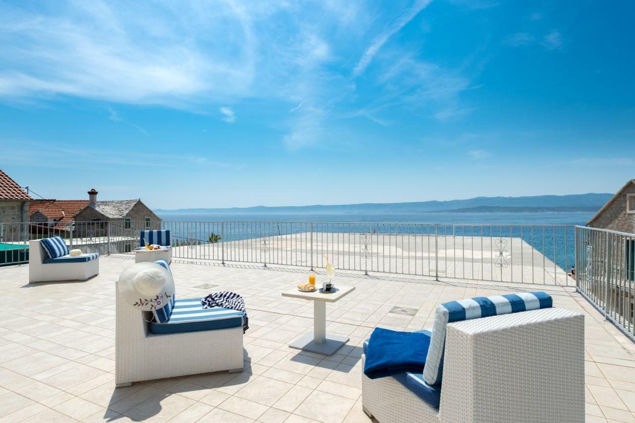 Riva Rooms Bol Exterior photo